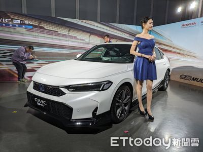127.9萬、降價12萬!台灣改款「HONDA油電喜美」上市 新社長首度露面