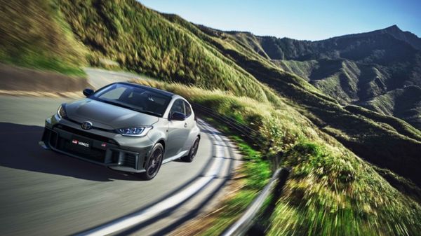TOYOTA GAZOO Racing（TGR）正式在日本市場推出升級版GR YARIS，自4月11日起接受預訂，5月6日正式發售。  