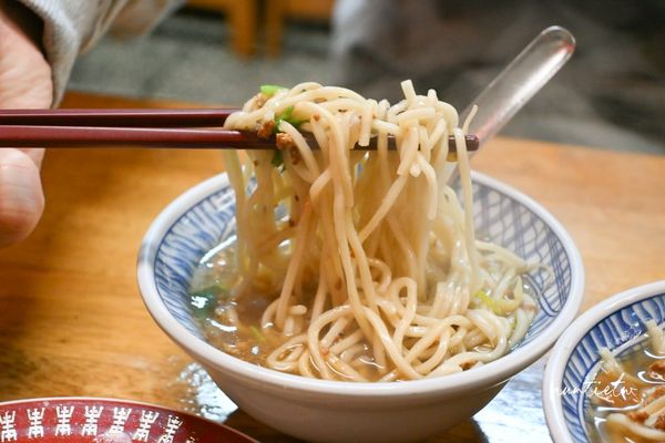 ▲▼財神台南擔仔麵。（圖／部落客水晶安蹄不務正業過生活授權提供）