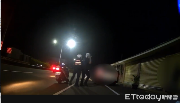 ▲枋寮警分局追緝枋寮鄉三民路闖紅燈自小客車             。（圖／記者陳崑福翻攝）