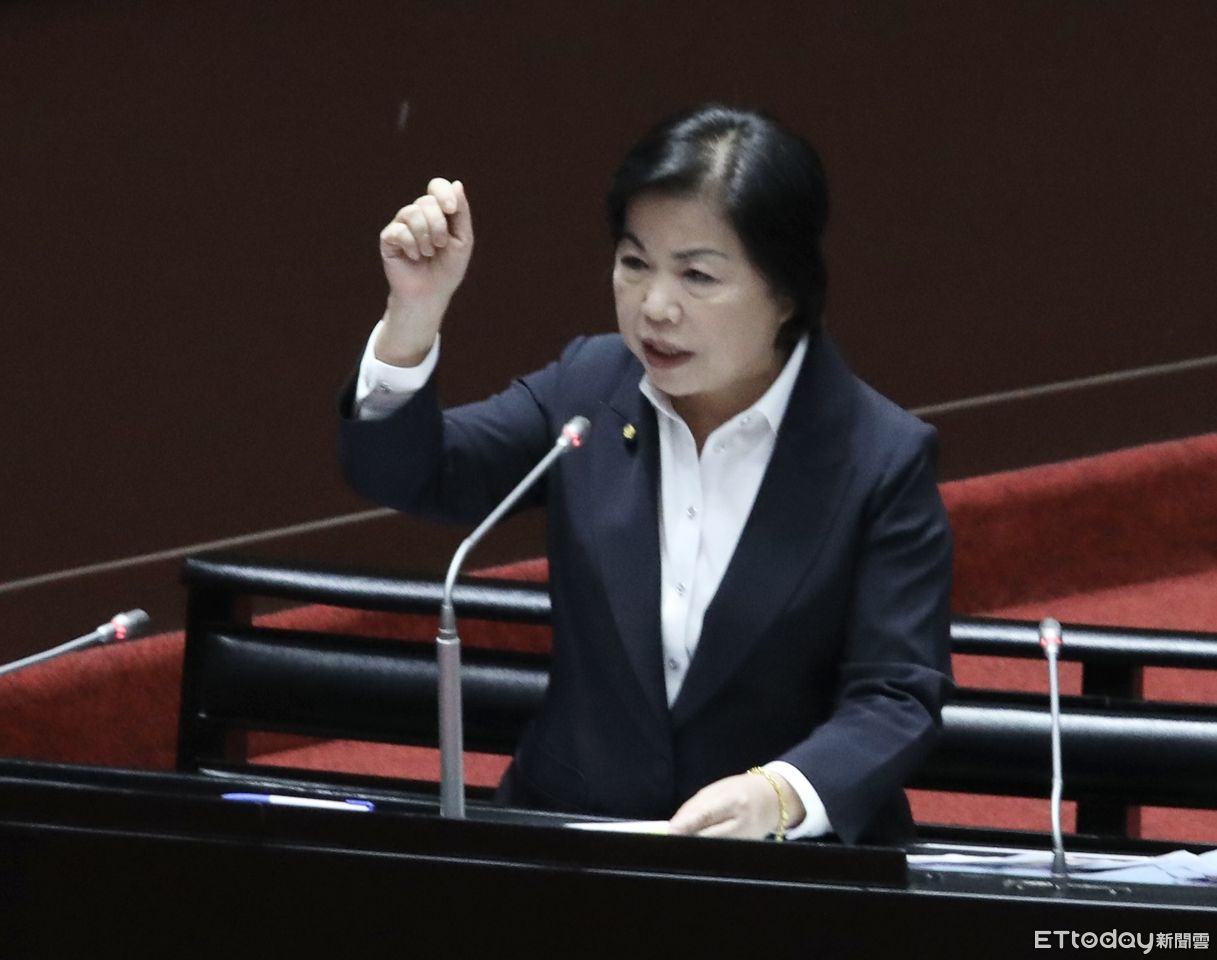 傳台美關稅敲定赴美投資4000億美元　藍：根本單向迎合美國需求