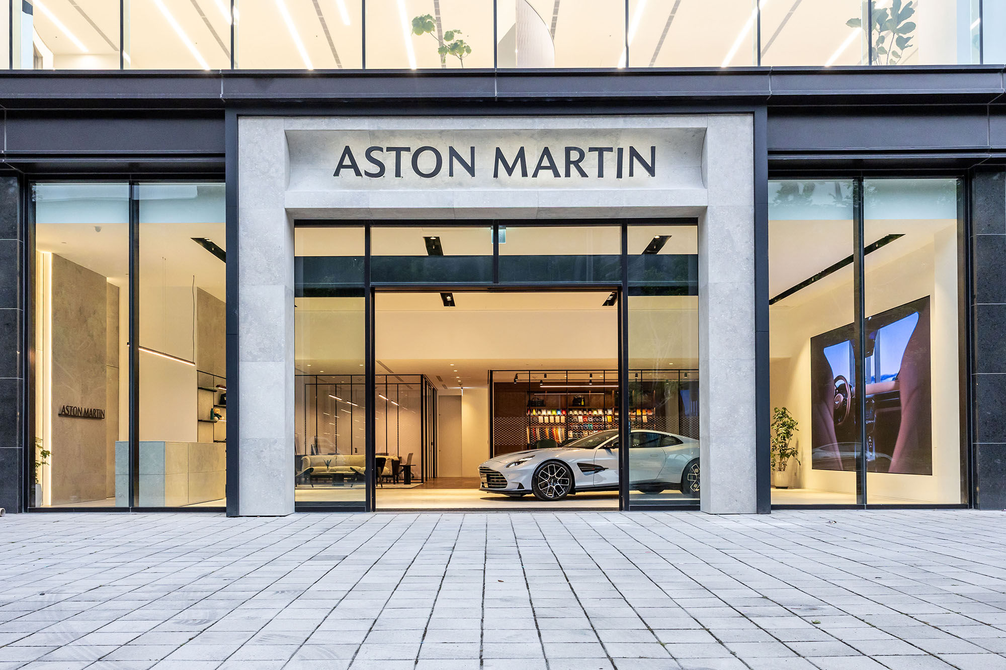 ▲身價上看6000萬！Aston Martin「插電油電超跑Valhalla」降臨台中。（圖／翻攝自Aston Martin）