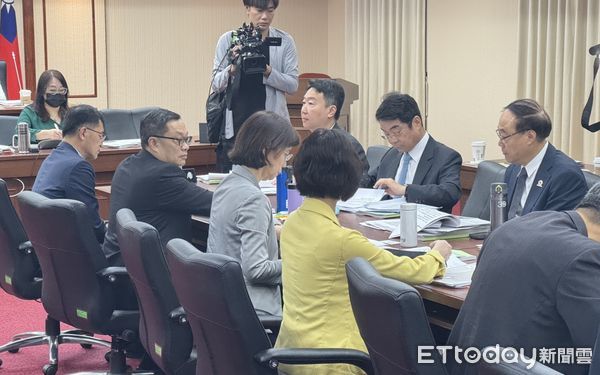 ▲▼交通部今赴立法院進行「美國課徵對等關稅對我國交通公私部門之衝擊與因應」專題報告。（圖／記者周湘芸攝）