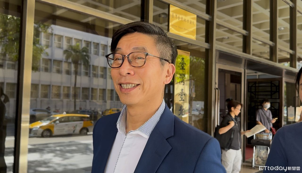 Re: [新聞] 民眾黨走讀爆衝突！北市警表態移送北檢