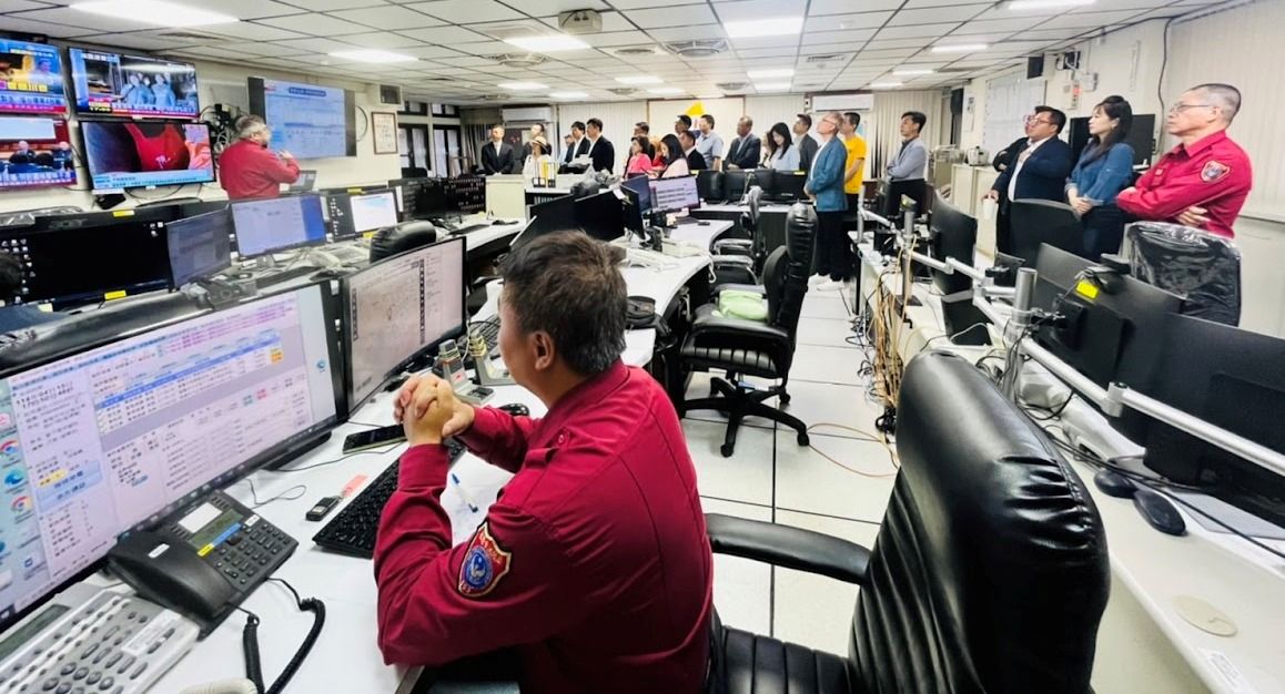 ▲紫青商會參訪基隆消防局。（圖／記者郭世賢翻攝）