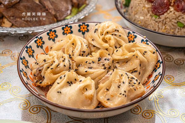 ▲▼綠川街上海生煎包(高雄)隱藏巷弄30年老店!大家都點爆汁生煎包和廣東炒飯,老闆娘推薦必吃糖醋排骨。（圖／部落客虎麗笑嗨嗨授權提供）