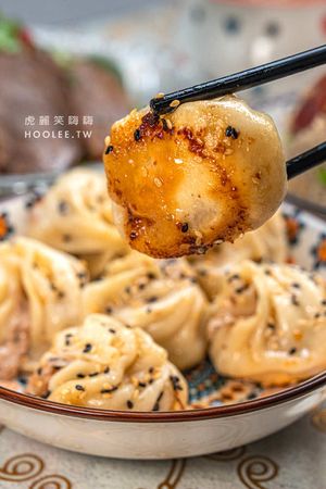 ▲▼綠川街上海生煎包(高雄)隱藏巷弄30年老店!大家都點爆汁生煎包和廣東炒飯,老闆娘推薦必吃糖醋排骨。（圖／部落客虎麗笑嗨嗨授權提供）