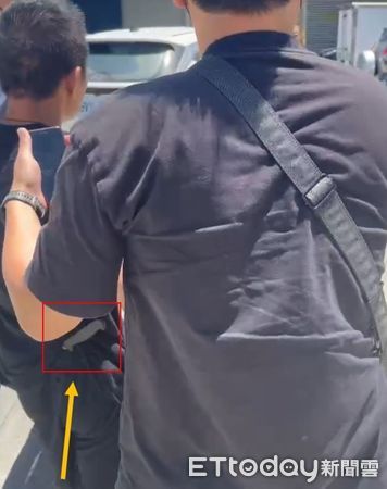 ▲台南市少年警察隊聲請搜索票，14日兵分多路前往仁德區、東區等地同步查緝破獲菸彈製毒場，起獲依托咪酯原液334.91公克、菸彈成品10顆等物，緝獲毒犯10人依毒品罪嫌送辦。（圖／記者林東良翻攝，下同）