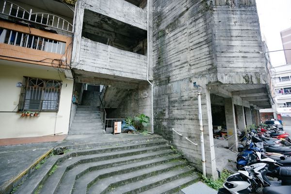 ▲▼似層.4F｜宛如廢墟的台日復古風神秘餐廳，多項百元料理細嚐美味。宜蘭美食推薦。（圖／部落客黑皮的旅遊筆記授權提供）