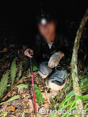 ▲警民合力搜山，救回獨攀九份二山迷途的曾姓男子。（圖／記者高堂堯翻攝）