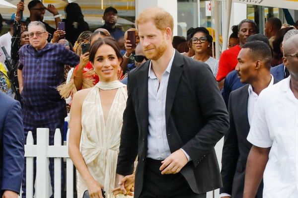 哈利王子與梅根脫離英國王室超過5年，兩人在美國加州生活。（翻攝sussex.com）
