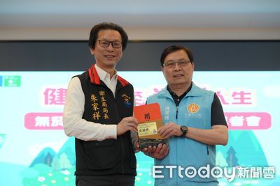 菸齡20年戒成功!清潔隊員口腔長白斑決心戒菸 開心分享經驗