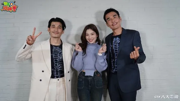 ▲《化外之醫》，劇中演員連炳發(左)、楊一展(右)接受八大綜合台《WTO姐妹會》專訪。（圖／八大提供）