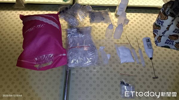 ▲▼永和警荷槍實彈衝進摩鐵逮人，起獲大批毒品及現金             。（圖／記者陳以昇翻攝）