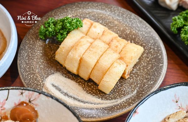 ▲▼如嬌花膠雞鍋物，上萬元花膠入鍋的雞湯濃厚黏唇，台中老宅、有包廂、寵物友善餐廳。（圖／部落客Nini and Blue 玩樂食記授權提供）
