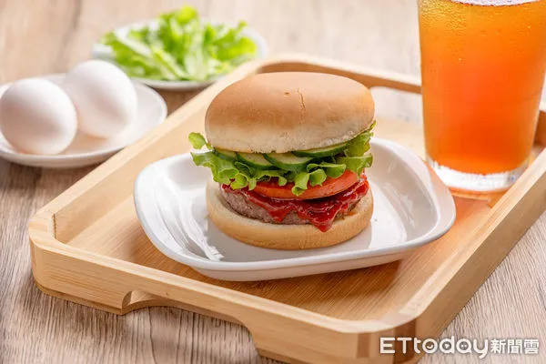 ▲綠季諾「蔬植漢堡」。（圖／大成集團提供）