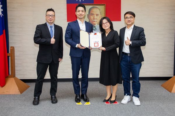 東森攜手喬依展現國際實力 妍美会與萬壽元橫掃三大發明獎　（圖／東森購物提供）