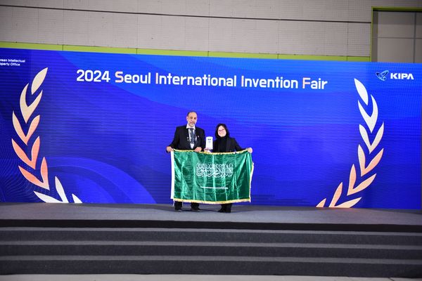 東森攜手喬依展現國際實力 妍美会與萬壽元橫掃三大發明獎　（圖／東森購物提供）