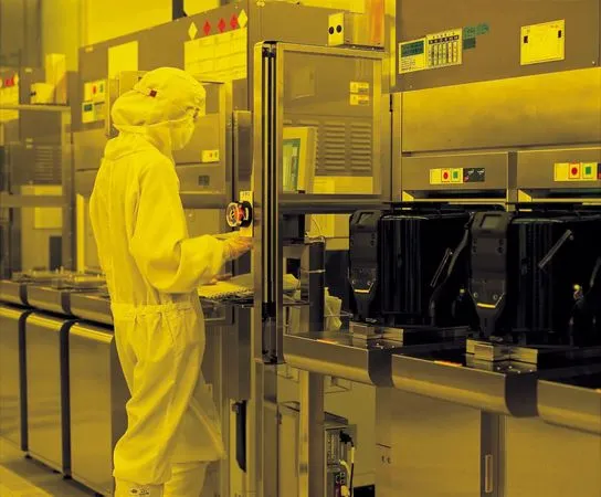 【竹科媽媽心內話4】無塵室裡憋尿憋出腎臟炎　女工程師曾多次流產：「辭職是因為我生不出小孩」