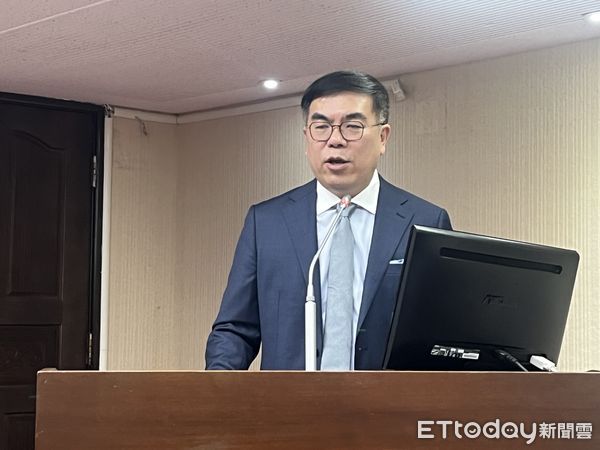 ▲▼環境部長彭啓明說明核能與美國關稅對台影響。（圖／記者許敏溶攝）