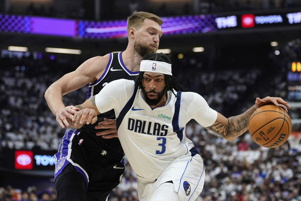 ▲▼獨行俠湯普森、戴維斯。（圖／達志影像／美聯社）