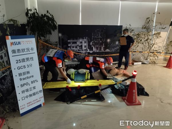 ▲台南市消防局與麻豆新樓醫院攜手舉辦「第五屆新樓盃高擬真情境團隊急救競賽」，強化團隊間協作默契，爭分奪秒守護民眾生命安全。（圖／記者林東良翻攝，下同）
