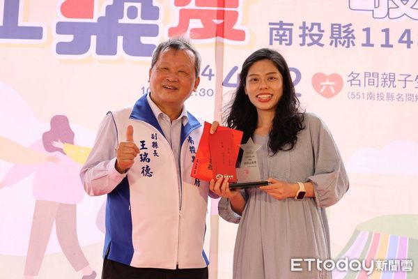 ▲盂家君等南投縣18位績優社工獲表揚 。（圖／南投縣政府提供，下同）