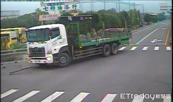 ▲潮州警分局加強肇事高路口交通取締勤務             。（圖／記者陳崑福翻攝）
