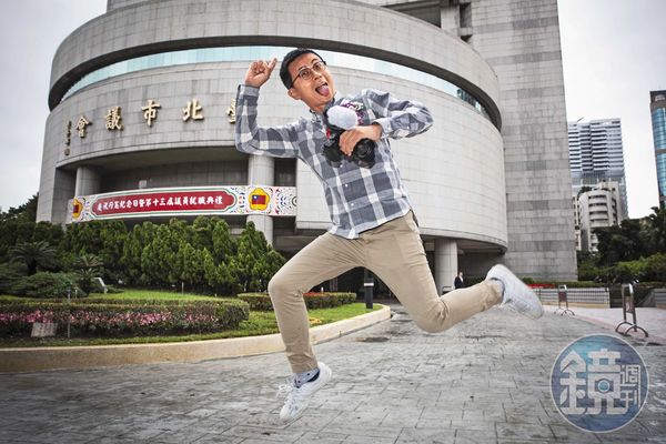 2018年，呱吉以網紅身分，選上台北市第3選區市議員。