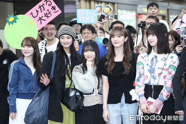 ▲日本女團櫻坂46抵台，與粉絲合照。（圖／記者林敬旻攝）