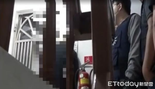 ▲台南市警五分局破獲毒品工廠，現場查扣依託咪酯煙彈、安非他命與製毒器材一批。（圖／記者林東良翻攝，下同）