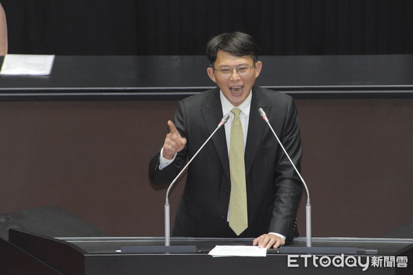 ▲▼2025.04.18立法院院會，藍綠白三黨互不相讓，議事陷入空轉。（圖／記者湯興漢攝）