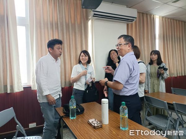 ▲美國加徵關稅，農糧署與茶商召開座談。（圖／記者唐詠絮攝）