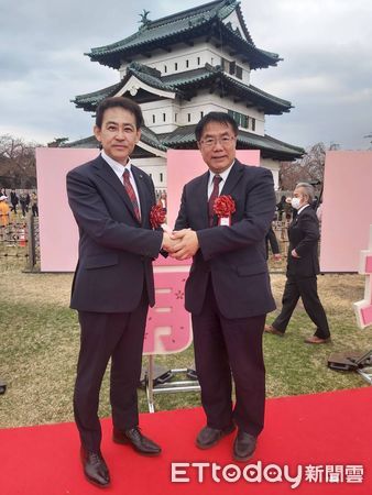 ▲市長黃偉哲18日應邀出席弘前市年度盛事「弘前櫻花祭」開幕式，親赴當地回應友誼市長年支援，展現三方穩固城市外交情誼。（圖／記者林東良翻攝，下同）