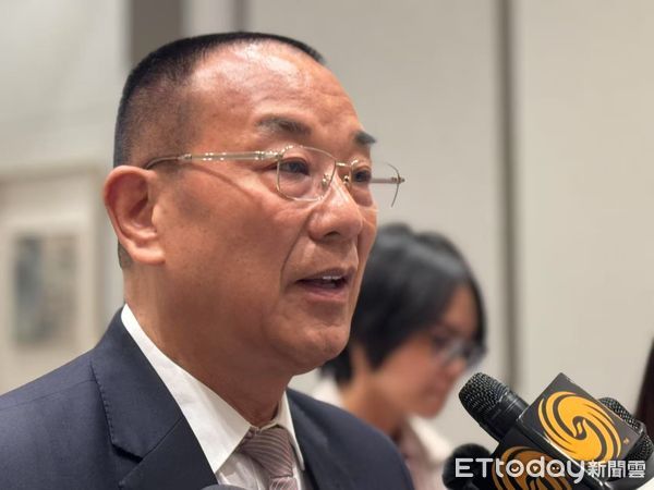 ▲▼ 韓煥螢、李政宏 。（圖／記者任以芳攝）