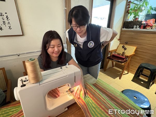 ▲▼  移民署邀新住民手作懷舊又時尚的「茄芷袋」    。（圖／南區事務大隊嘉義市服務站提供）