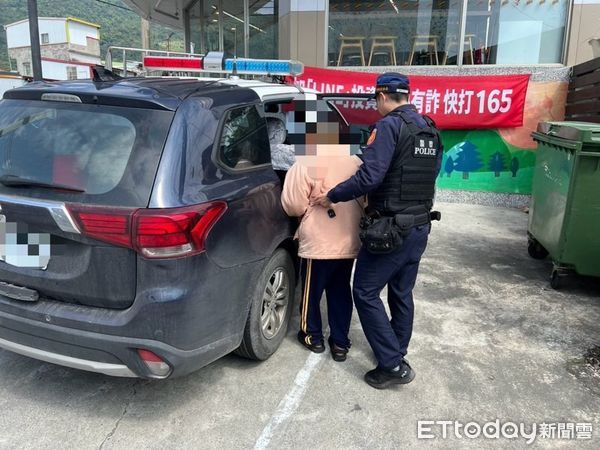 ▲台東初鹿警助身體不適老翁平安返家。（圖／記者楊漢聲翻攝）