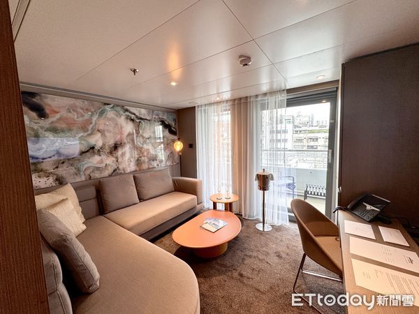 ▲日月合朔號是一艘17,000噸的高科技探險船，首次抵達基隆港。（圖／記者彭懷玉攝）