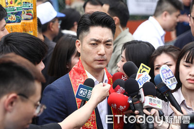 黃呂錦茹無保請回、黨部2人遭羈押 蔣萬安不捨:一定聲援