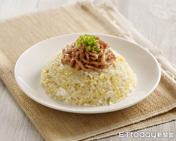 ▲樂天皇朝新推下午茶套餐　開胃菜+主食+甜點拼盤「300元有找」。（圖／樂天皇朝）