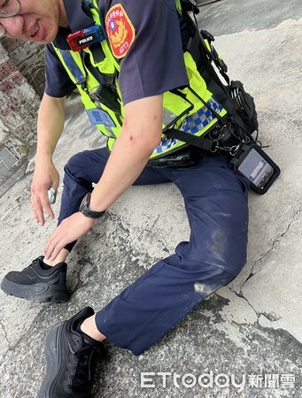 ▲▼1名逃逸移工拒捕，街頭狂奔，還和員警扭打，戳傷眼睛。（圖／民眾提供，下同）