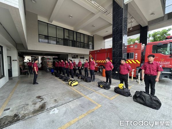 ▲台南市消防局第五大隊與各單位進行防汛演練，模擬災害應變狀況。（圖／記者林東良翻攝，下同）