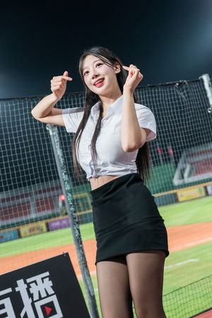 ▲廉世彬(左起)、禹洙漢、河智媛。（圖／樂天桃猿提供）