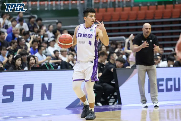 ▲雲豹高錦瑋、克羅馬，攻城獅高國豪。（圖／TPBL職籃提供） 