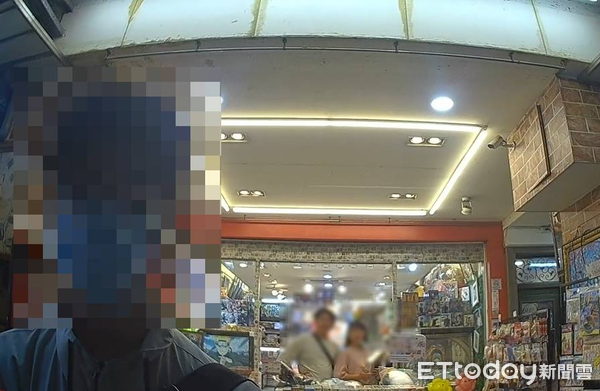 ▲▼台中逢甲夜市一夜傳出2起偷拍案。（圖／記者許權毅翻攝）