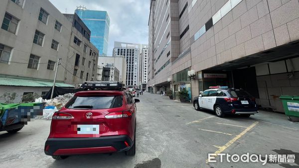 ▲高雄85大樓新飯店施工中，機房電線短路導致6工人遭電擊。（圖／記者吳世龍翻攝）