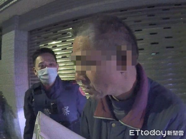 ▲觀音區林姓男子深夜迷途至10多公里外的中壢區。（圖／中壢警分局提供）