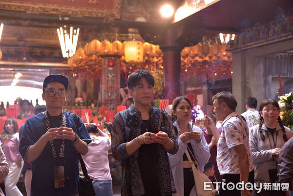 ▲西螺福興宮遵循傳統體制，舉行隆重的祝壽祈福祀禮，敬備三獻祀宴敬拜太平媽祖，誠祈聖母恩澤天下、共享太平。（圖／記者游瓊華翻攝）