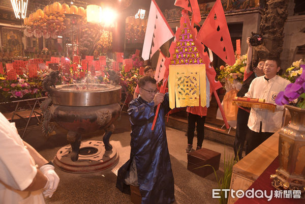 ▲西螺福興宮遵循傳統體制，舉行隆重的祝壽祈福祀禮，敬備三獻祀宴敬拜太平媽祖，誠祈聖母恩澤天下、共享太平。（圖／記者游瓊華翻攝）