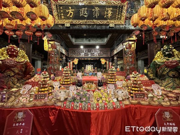 ▲西螺福興宮遵循傳統體制，舉行隆重的祝壽祈福祀禮，敬備三獻祀宴敬拜太平媽祖，誠祈聖母恩澤天下、共享太平。（圖／記者游瓊華翻攝）